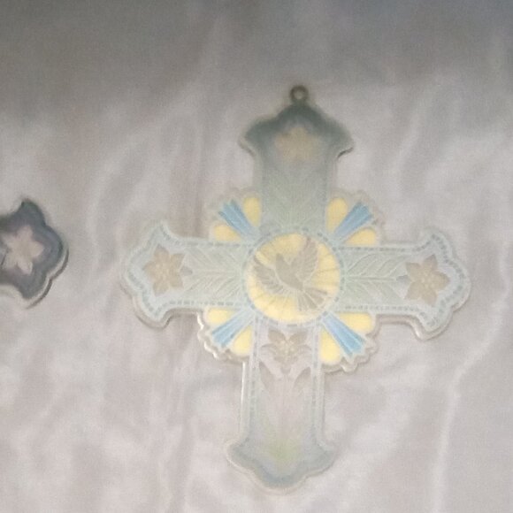 Vintage bundle Santa Claus and crucifix plastic ornament Christmas in July - Picture 2 of 2